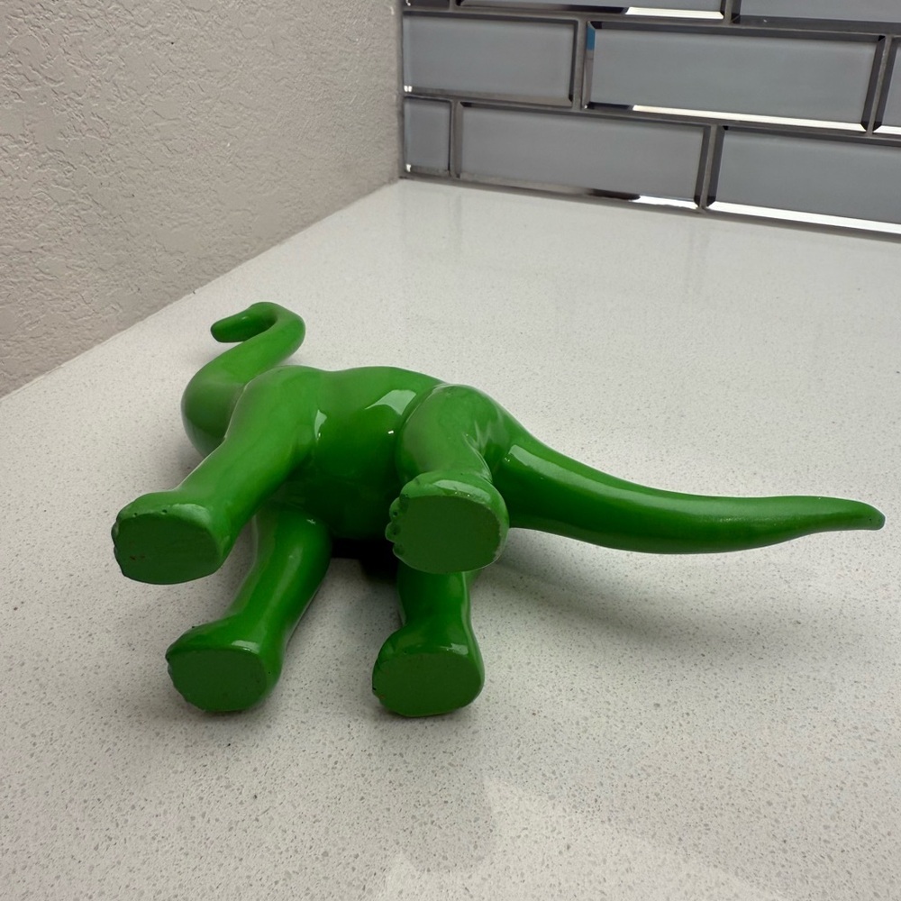 Bright Green Resin Brontosaurus Dinosaur Figure Sculpture - Picture 8 of 13
